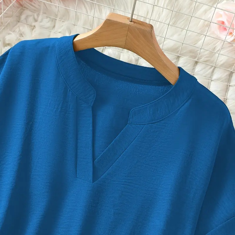Danielle | Flattering V-Neck Top