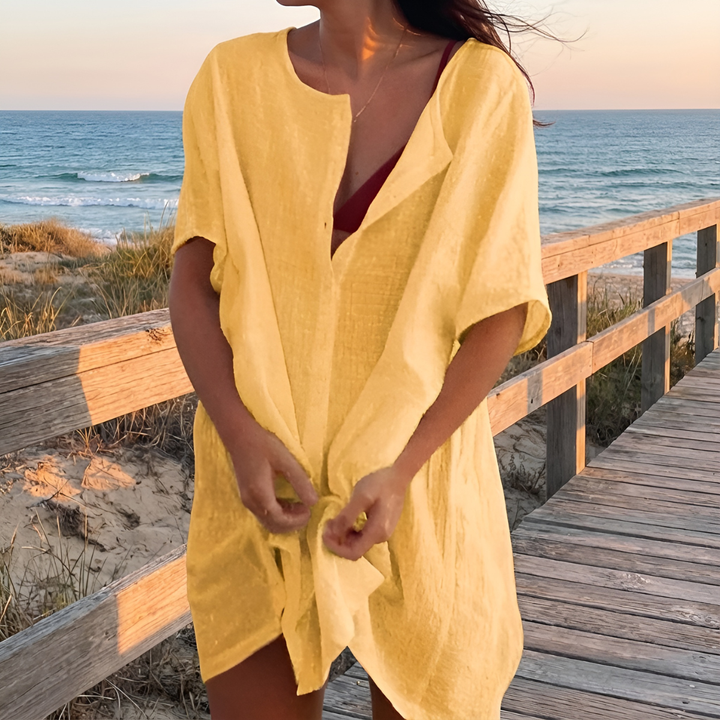 Lucie | Blouse with Playful Neckline