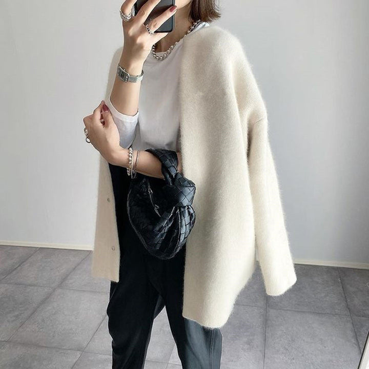 Mary - Comfortable Cardigan