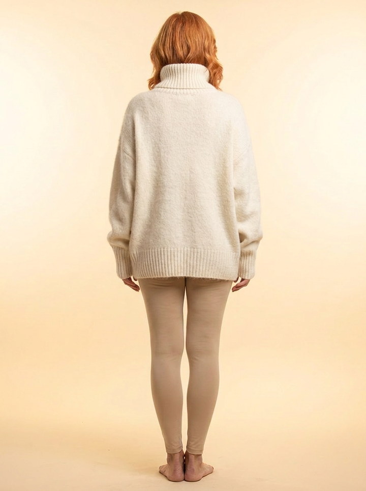 Amaya | Luxe Turtleneck Sweater