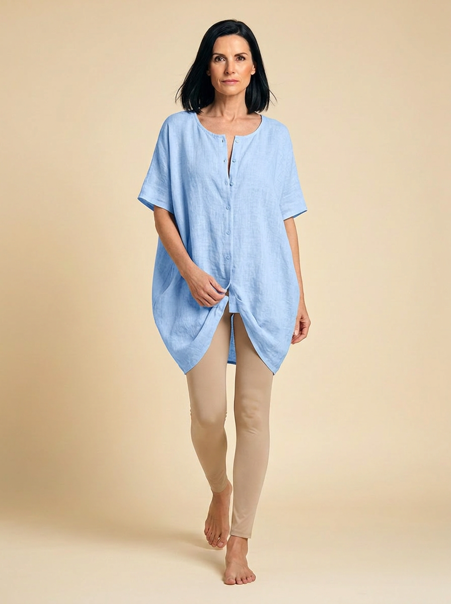 Lucie | Blouse with Playful Neckline