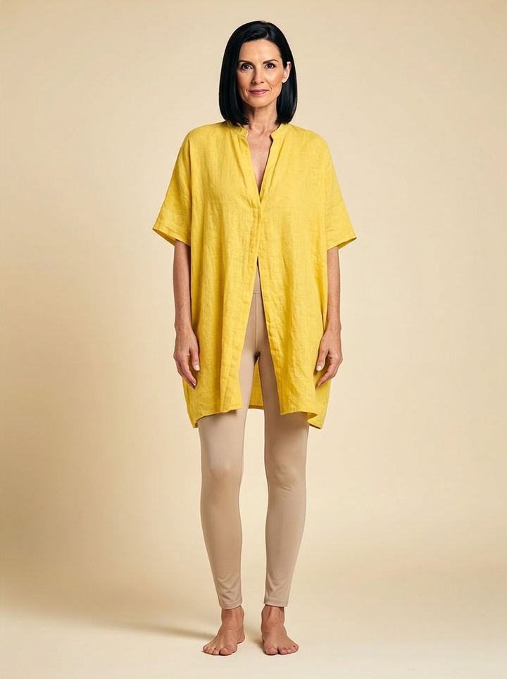 Lucie | Blouse with Playful Neckline